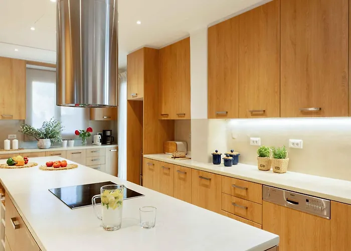 Villa Myker Estate I 8-bdr, Luxury, Seaview, Pool